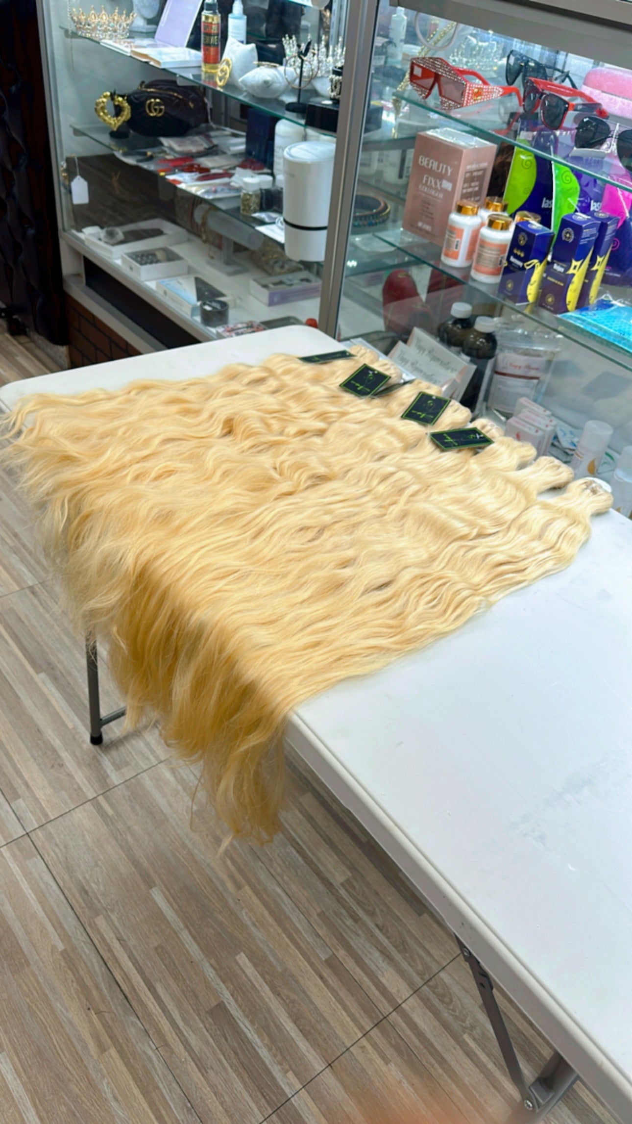 Extensiones De Cabello Rubio 613 Ondulado - AJ Hair Palace