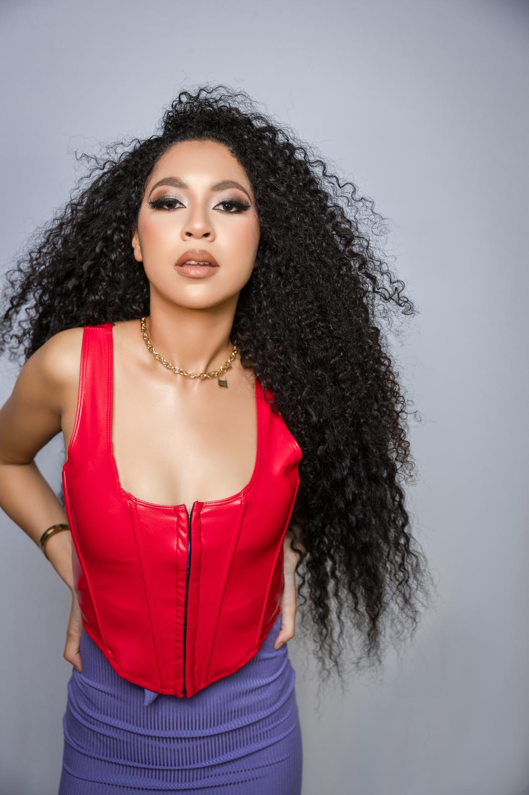 Extensiones Brasileñas Con Clips 300g – 100% Cabello Natural